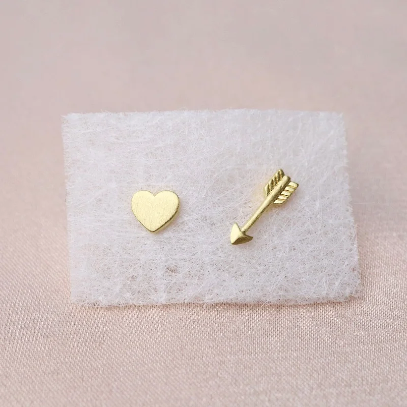 elegant pearl earrings for women-Flat Heart & Arrow Mixed Stud Earrings - Brushed Gold Vermeil