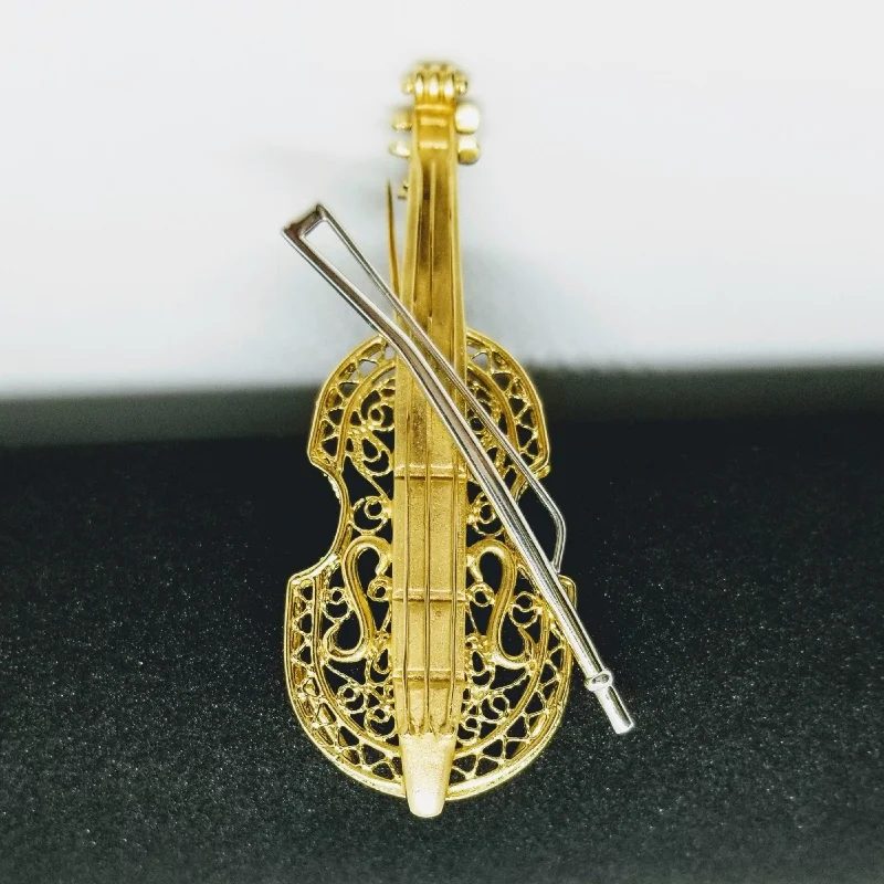 animal print brooches for women-Yellow Gold Cello Brooch