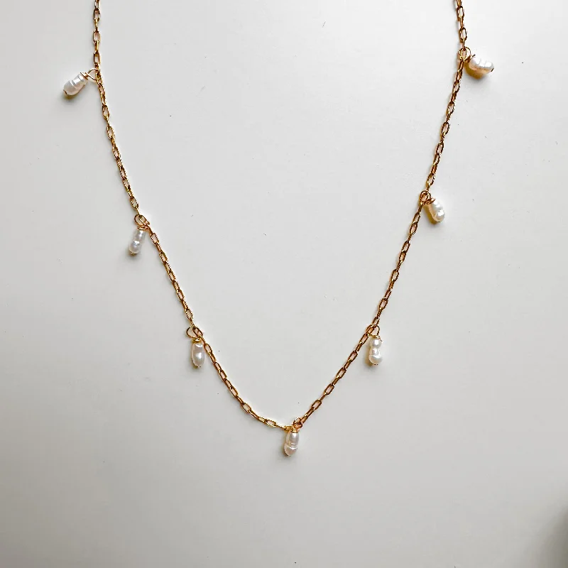 simple necklaces for women-Rice Pearl Drop