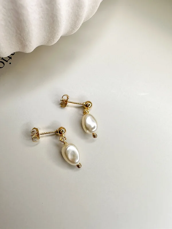 trendy hoop earrings for women-Velani Jewelry Single Baroque Pearl Studs