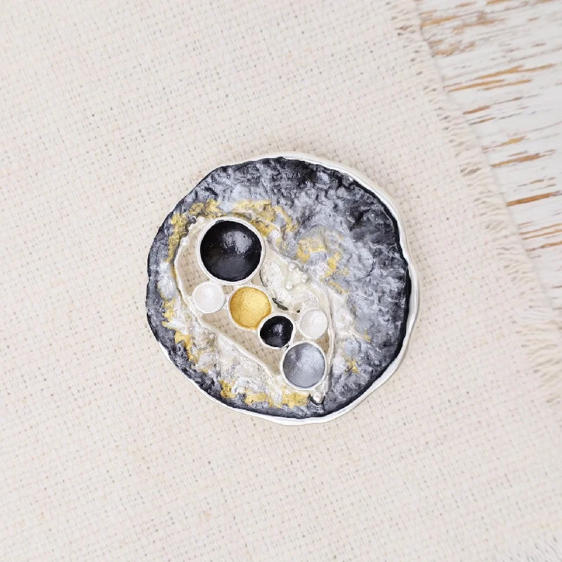 unique brooches for women-Grey Gold Texture Magnetic Brooch