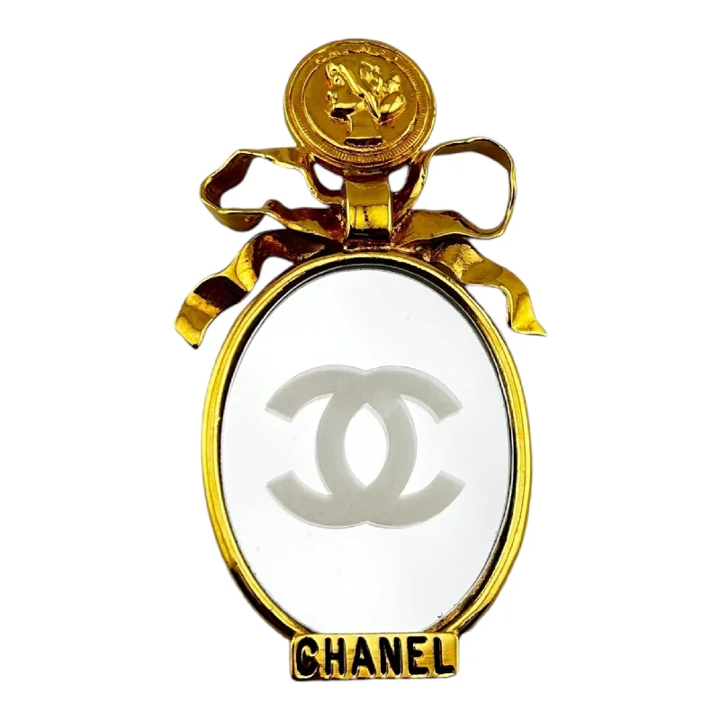 Christmas brooches for women-CHANEL/MademoiselleMirrorBrooch/Jewelry/Gold/1990s